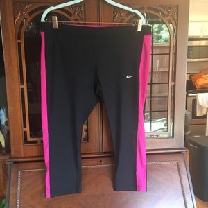 Nike Plus Dri Fit Cropped Pants